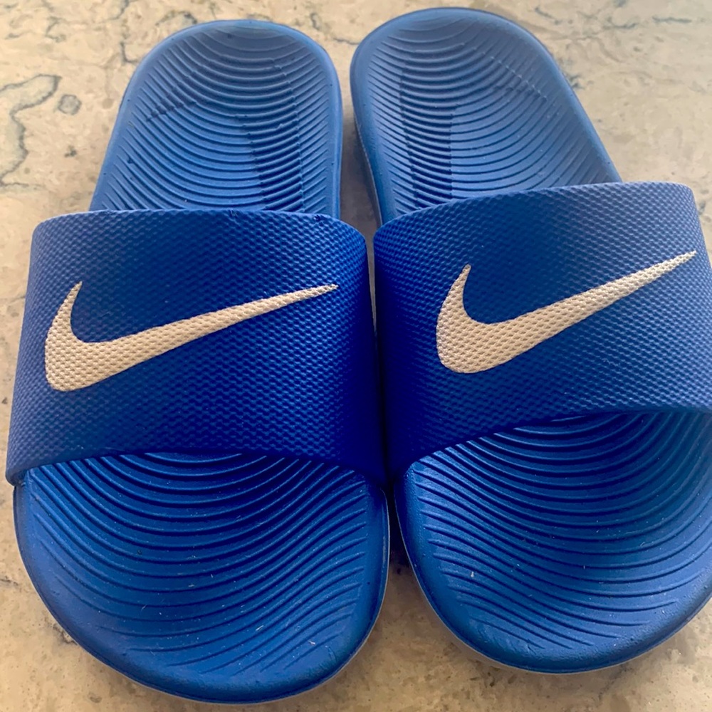 Nike slip on sandals